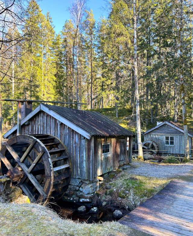 metal shelve construction